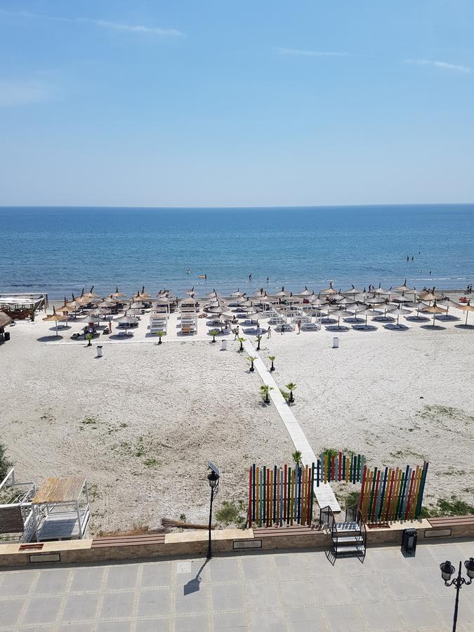 Constantinos Apartment Mamaia Nord Navodari Exterior photo